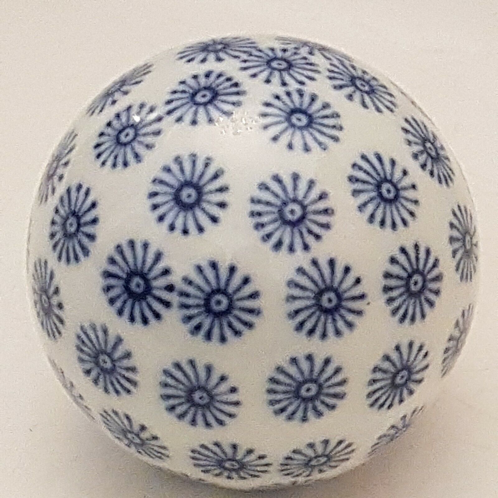 Set Of 6 Blue And White Decorative China Balls Medium Sized Carpet Balls Sprzedaż wysyłkowa tanio