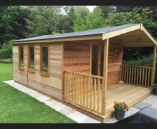BESPOKE TIMBER BUILDINGS -