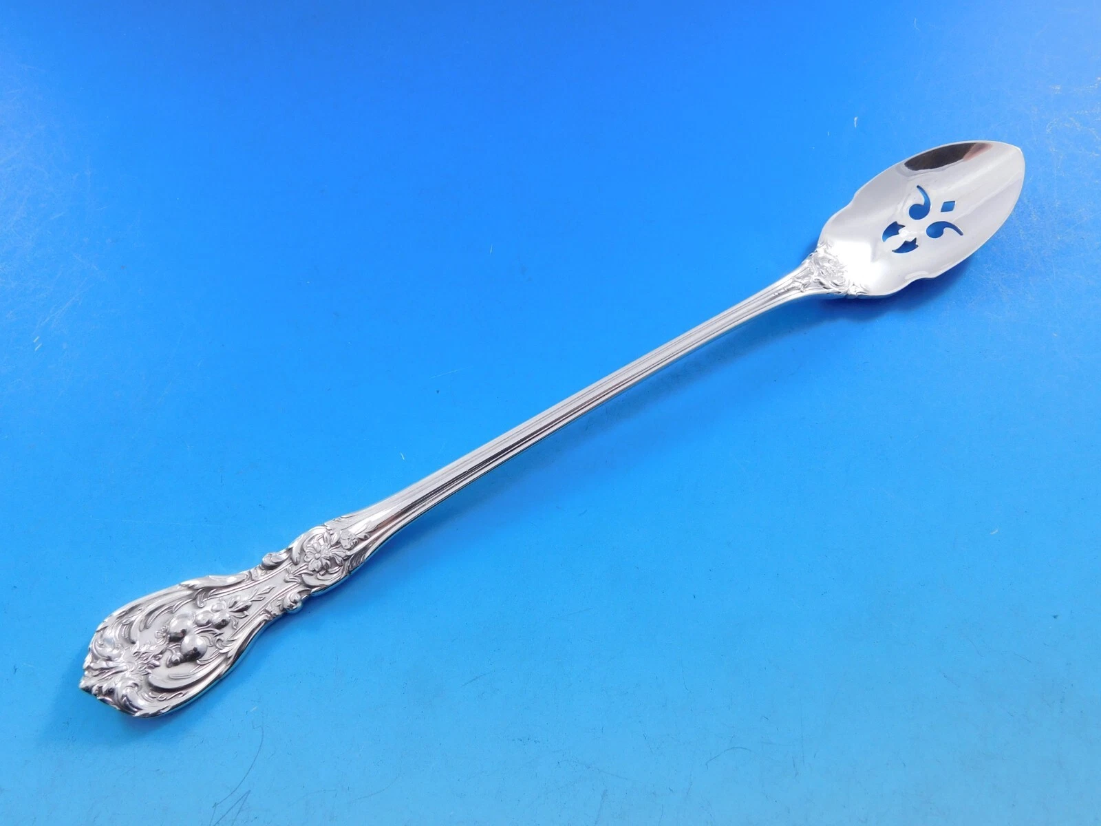 Francis I by Reed and Barton Sterling Olive Spoon Pierced Long 7 1/2" Custom
Opens in a new window o