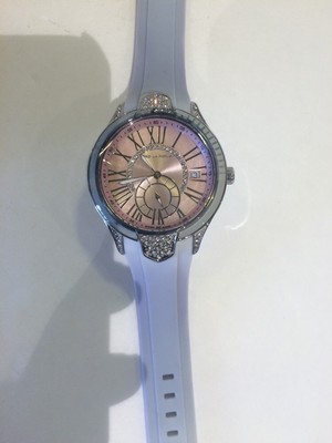 Ted Lapidus Ombre Silicone Pink Dial White Crystal White  display picture 3