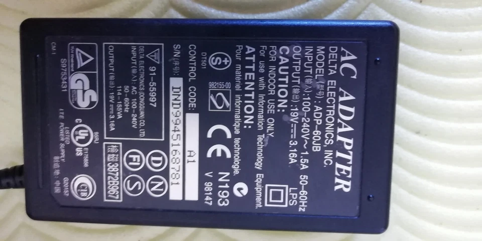 ORIGINALE CARICATORE alimentatore  DELTA ADP-60JB 19V 3,16A 60W - Immagine 2 di 2