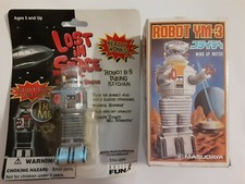 NEW 1966-1985 MASUDAYA WIND-UP TOY YM-3  LOST IN SPACE B-9 KEY CHAIN ROBOTS