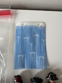 LEGO Pirates of the Caribbean: Fountain of Youth (4192) w/ All Minifigures