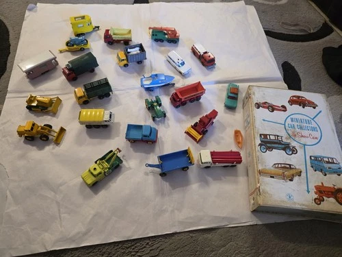 22 Vintage Matchbox Cars & Case(Please Read)