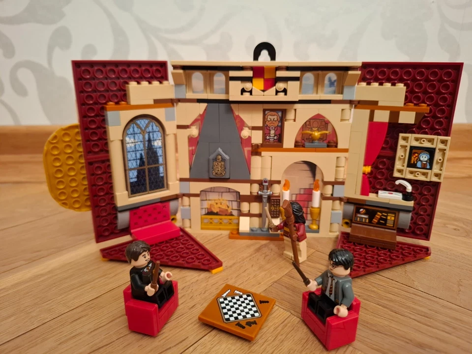 LEGO Harry Potter 76409 Gryffindor House Banner, Foto 2 von 4