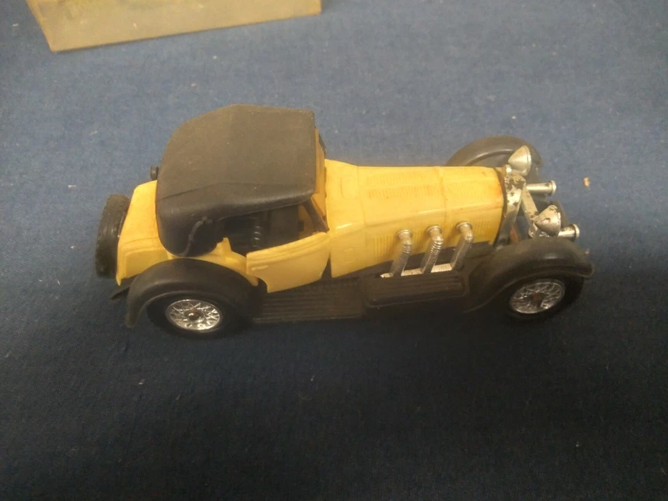 NOREV - MERCEDES SSK 1928 - 1/43 - #150 EN ESTUCHE - AMARILLO CLARO/NEGRO - EXCELENTE Foto 2 de 3