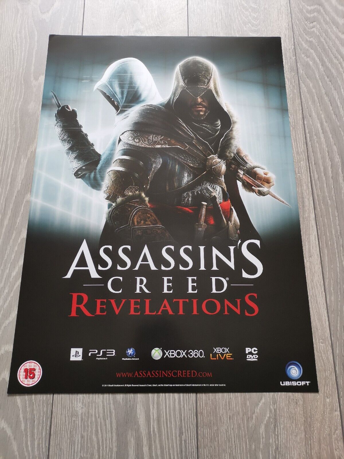 RARO 2011 Assassins Creed Revelations Ezio Auditore PS3 póster promocional previo al lanzamiento