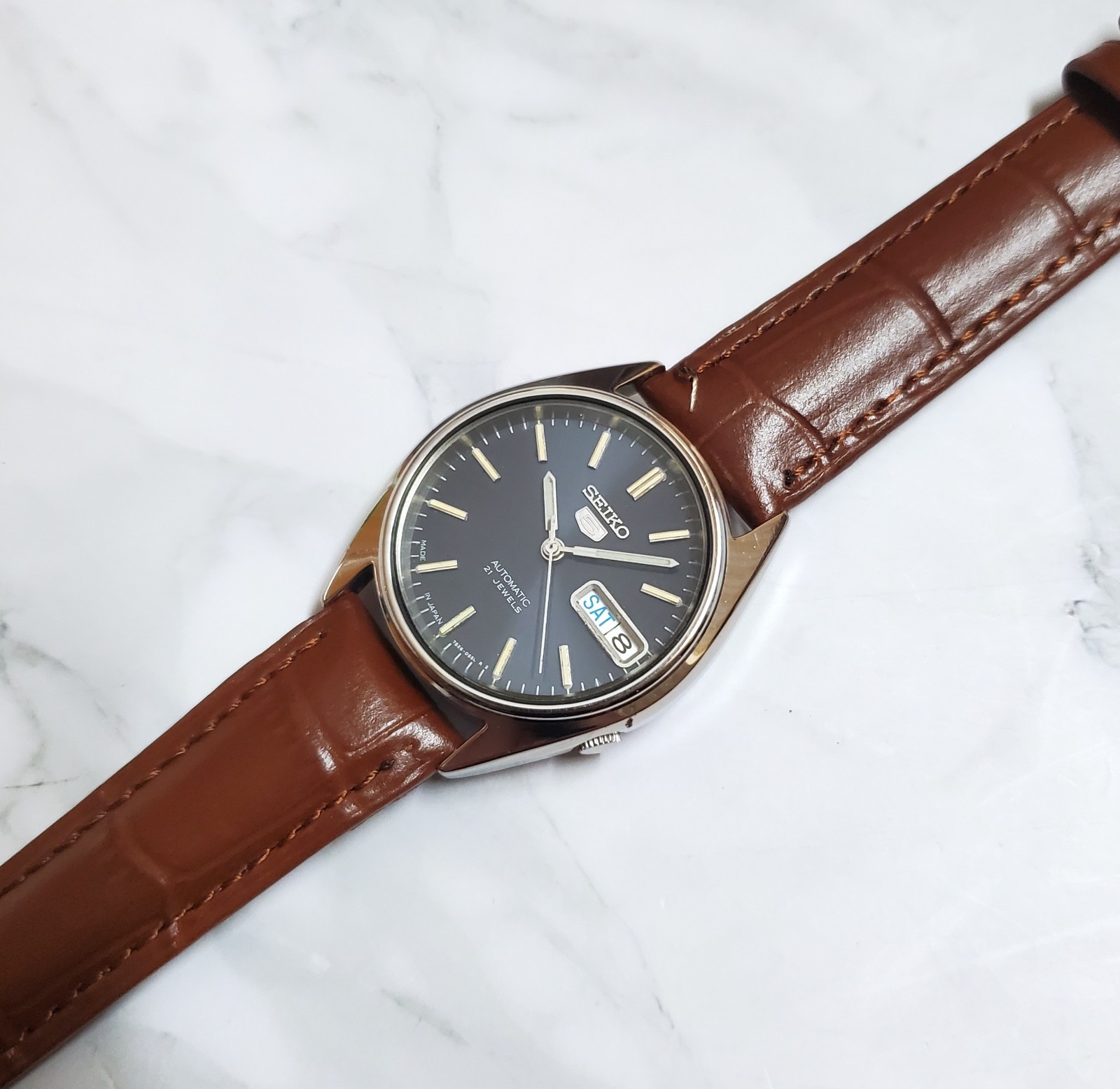 7S26 SKX915 Automatic 1999 JDM Ultra Blue Seiko Retro Sunburst Rare Vintage Dial - VintageWatches.PK 7S26 SKX915 Automatic 1999 JDM Ultra Blue Seiko Retro Sunburst Rare Vintage Dial - vintagewatches.pk