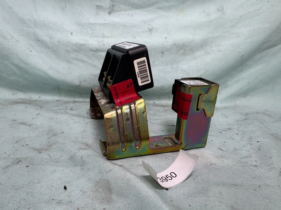 98-05 Mercedes W163 ML320 Yaw Turn Rate Sensors 1635420618 1635426440 0035422318 - Image 4 of 4