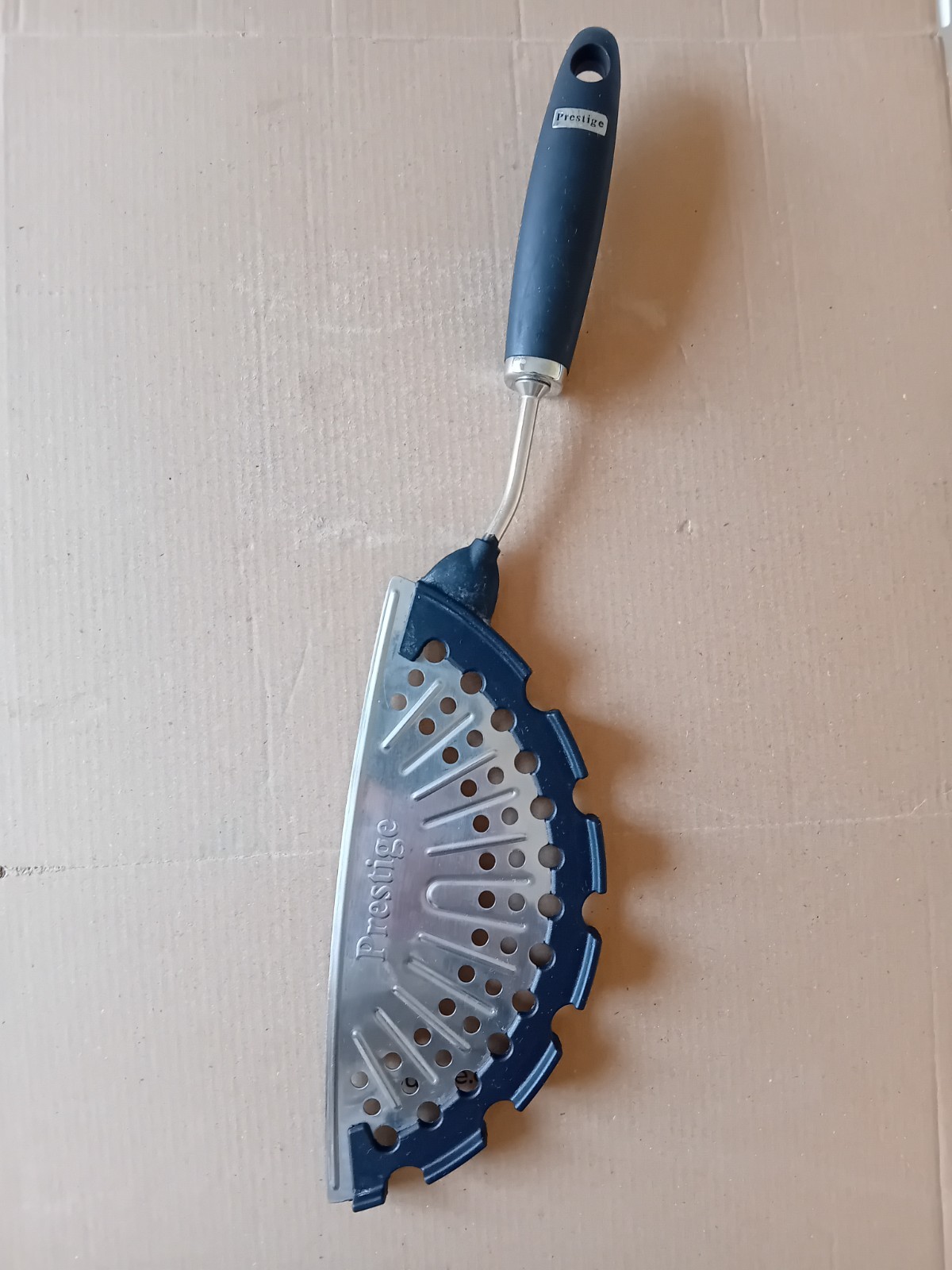 Prestige Pan Drainer Strainer