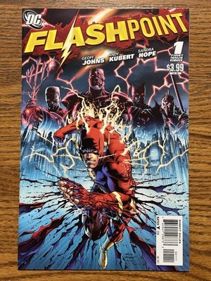 FLASHPOINT #1 - 1st Appearance Thomas Wayne as Batman DCEU DC Comics 2011 NM