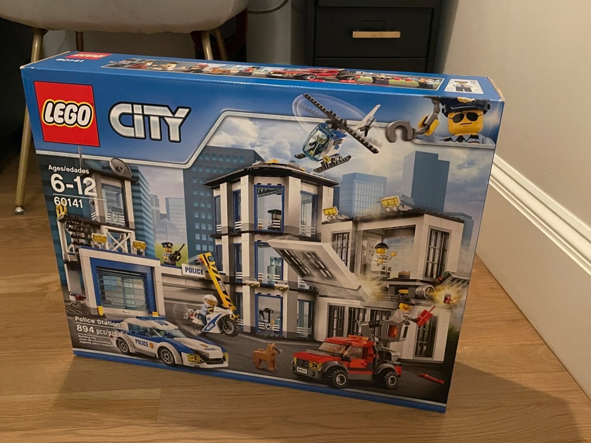 Lego City Police Station 60141