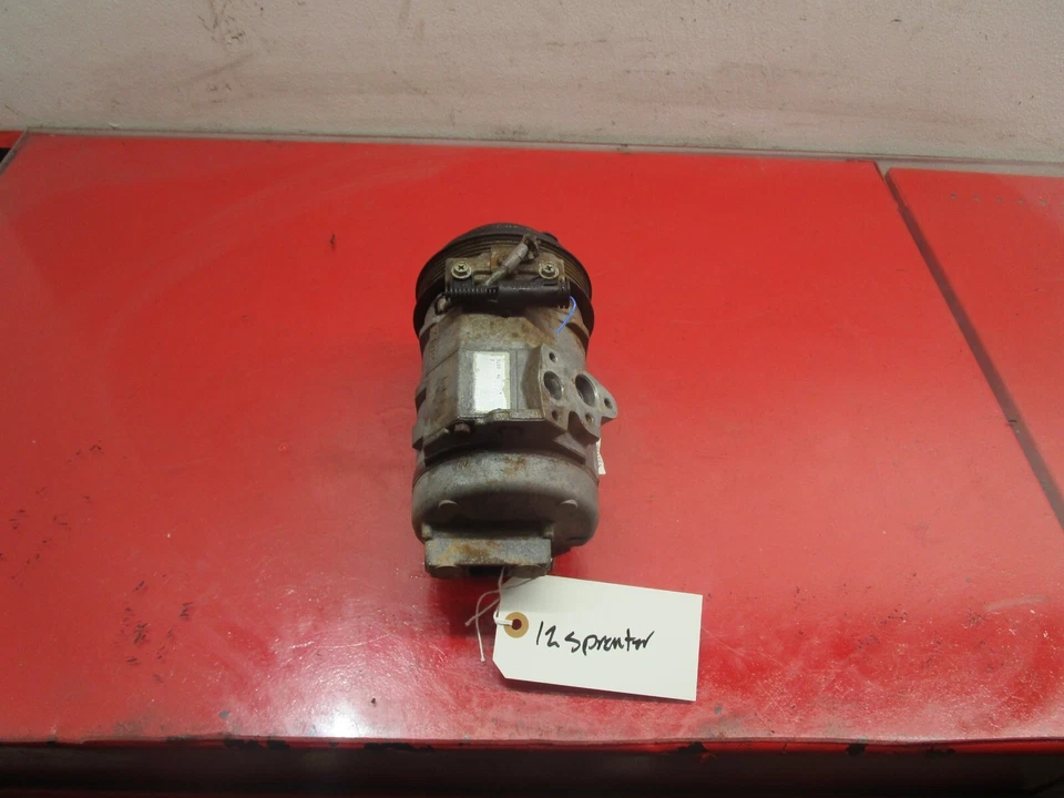 07-12 FREIGHTLINER SPRINTER COMPRESSOR AC AR CONDICIONADO FABRICANTE DE EQUIPAMENTO ORIGINAL - Imagem 2 de 4