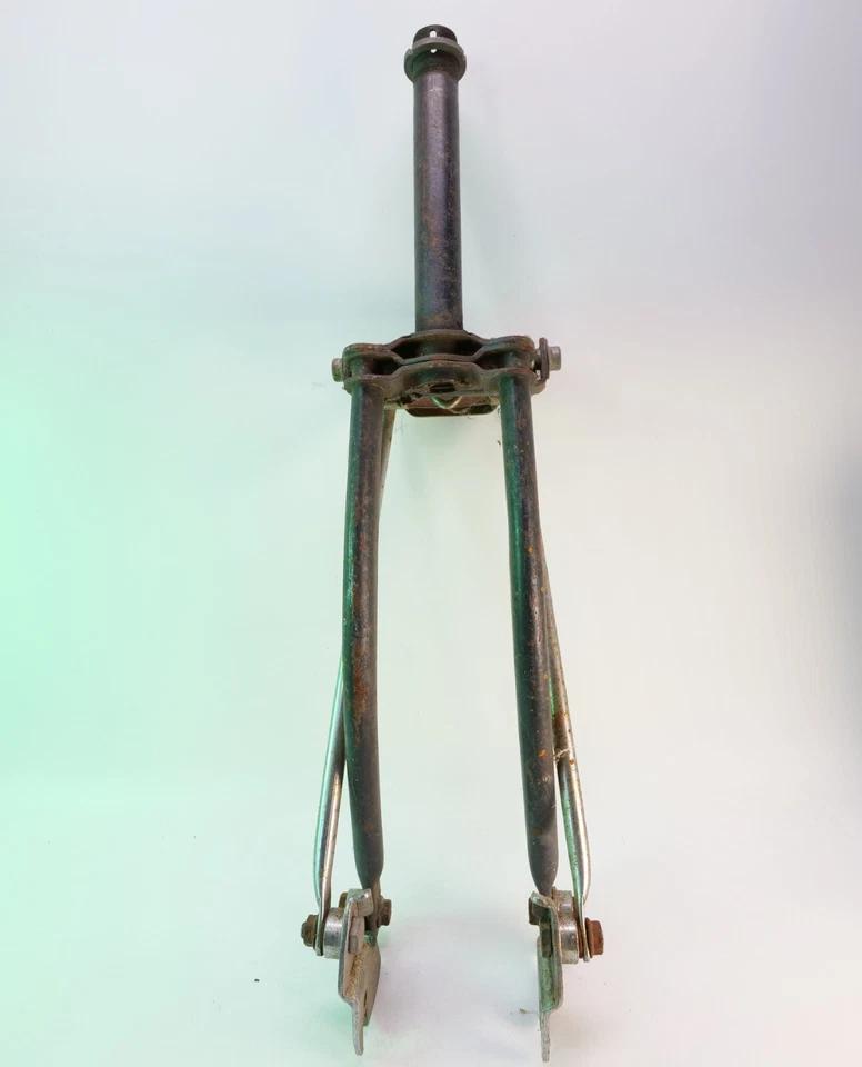 Vintage 20" springer fork for restoration. - Image 3 of 4