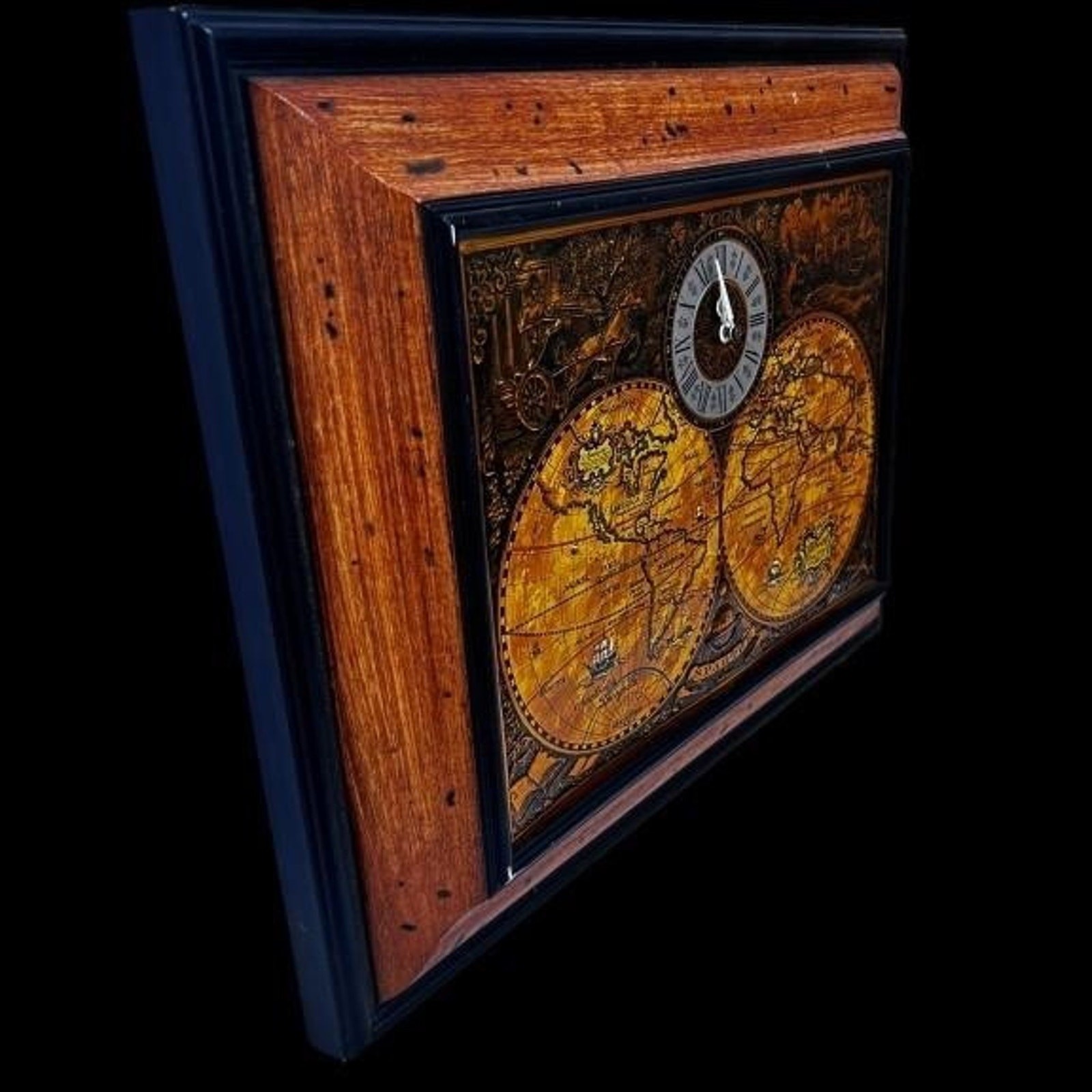 Vintage Spartus World Map Clock – Retro Wall Clock