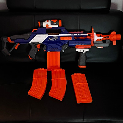 NERF N-Strike Elite RapidStrike CS-18 Blaster w/ 4 Magazines (2012)