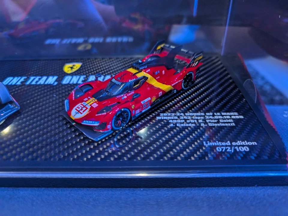 BBR Ferrari 499P & SF 23 GP Monza 2023 Edición Especial Base de Fibra de Carbono Real Foto 3 de 4