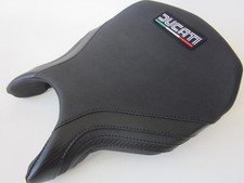 D04CL Ducati 749/999 seat cover. Black/ Carbon Fibre effect vinyl- FRONT 