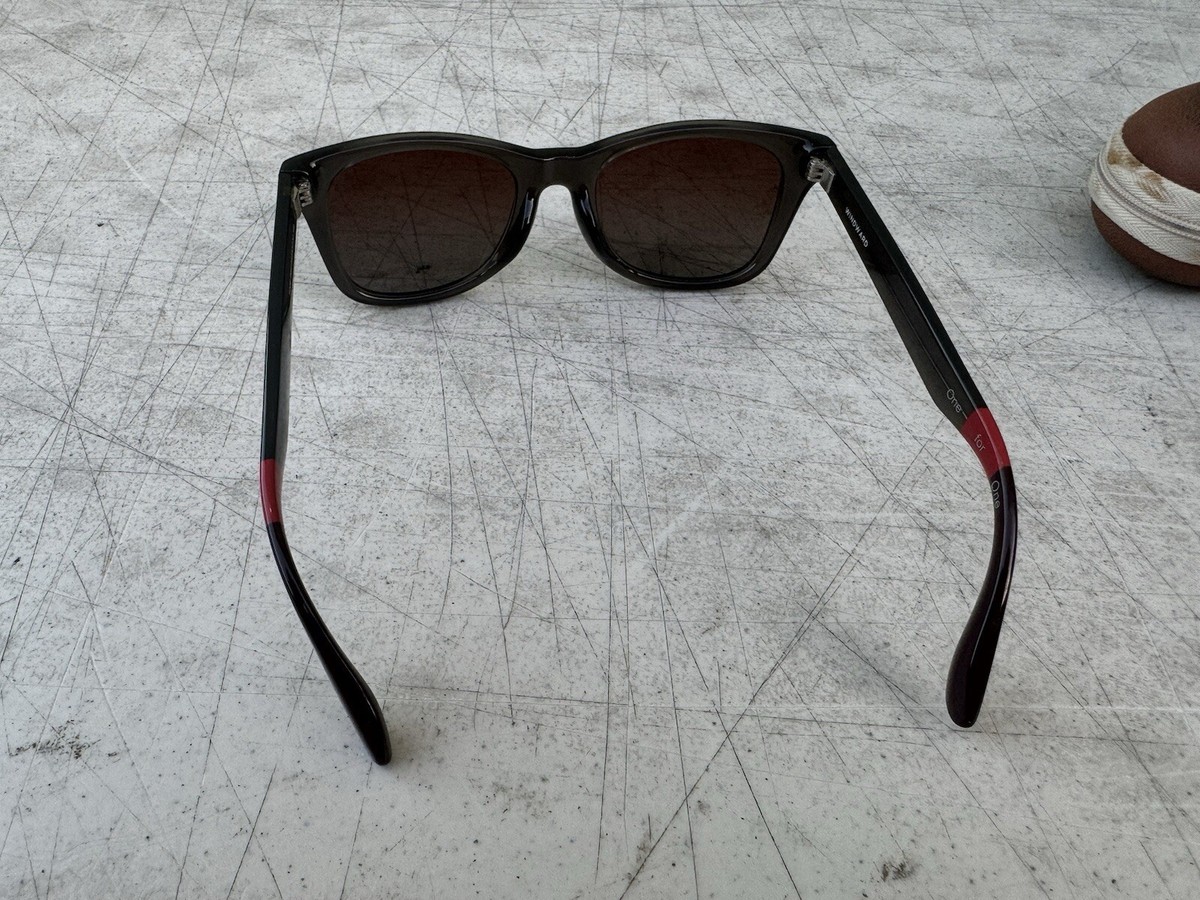 TOMS Windward Sunglasses Polarized Tortoise S006-005-03 52 [] 20 148 TOMS Shoes Windward Sunglasses Polarized Grey S006-044-05  main image 3
