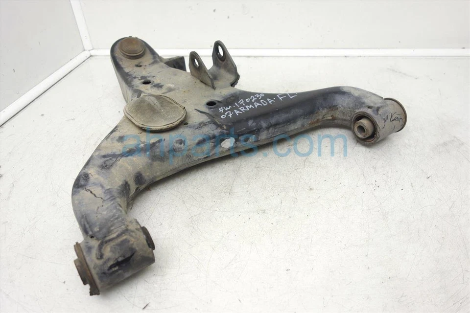 Brazo de control inferior del conductor delantero Nissan Armada 2006-2015 54501-Zc30a Foto 2 de 4
