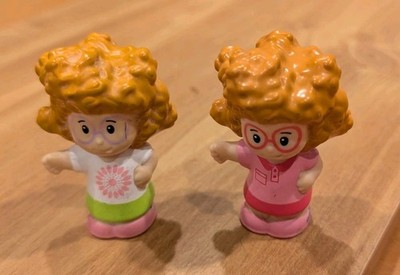 Fisher Price Little People 2019 Girls 2 Sofie Pink Green Glasses Red Toy Figure