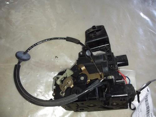 VOLKSWAGEN PASSAT LOCK MECHANISM LEFT FRONT DOOR LOCK, SEDAN, 3B/GP, 03/97-10/02