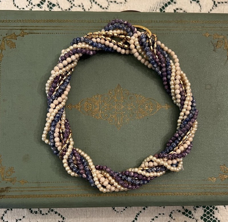 Vtg. Round Woven Twisted Beaded Chunky Necklas 16" long 1970's