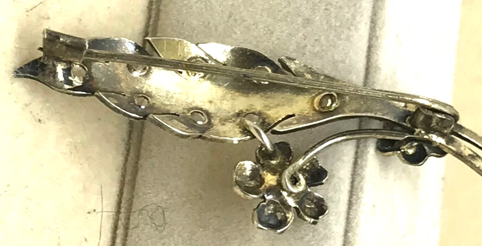 SPILLA IN ARGENTO STILE ART NOUVEAU, ANNI 50, RETRO PLACCATO ORO , CON STRASS - Immagine 2 di 4