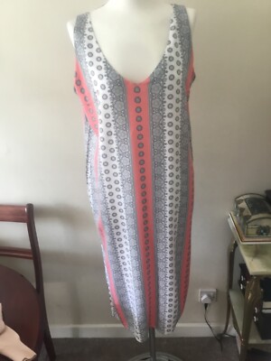 **OASIS** LADIES DRESS WHITE/PINK AND SIZE 16