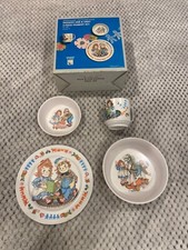 Vintage 1969 Raggedy Ann  Andy Oneida Ware Deluxe Plastic Dish Set Four Piece
