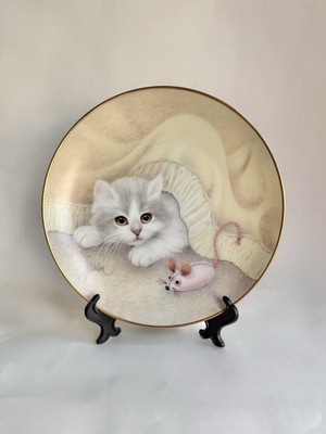 Decorative ceramic plate Cat and Mouse playing artist Bob Harrison