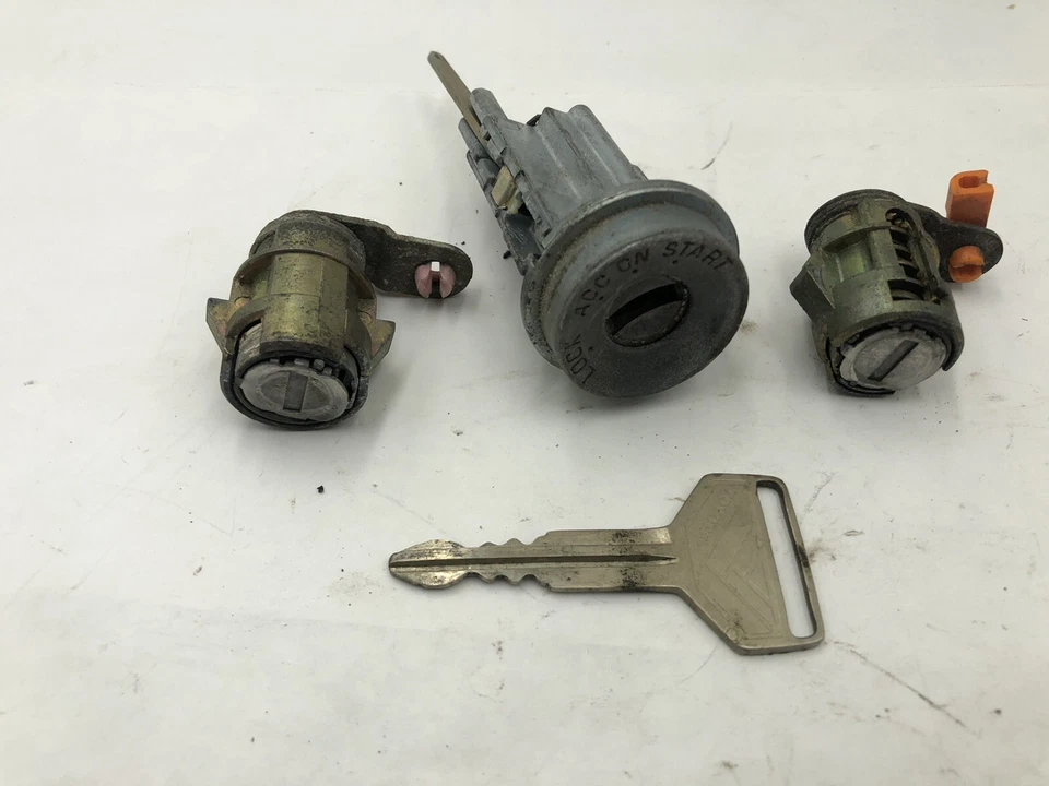 Toyota 4Runner 1993 encendido conductor pasajero puertas cerraduras con llave OEM juego original Foto 4 de 4