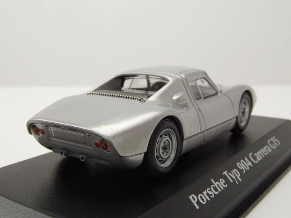 Porsche 904 1964 Plata Coche a Escala 1:43 Maxichamps - Imagen 2 de 4