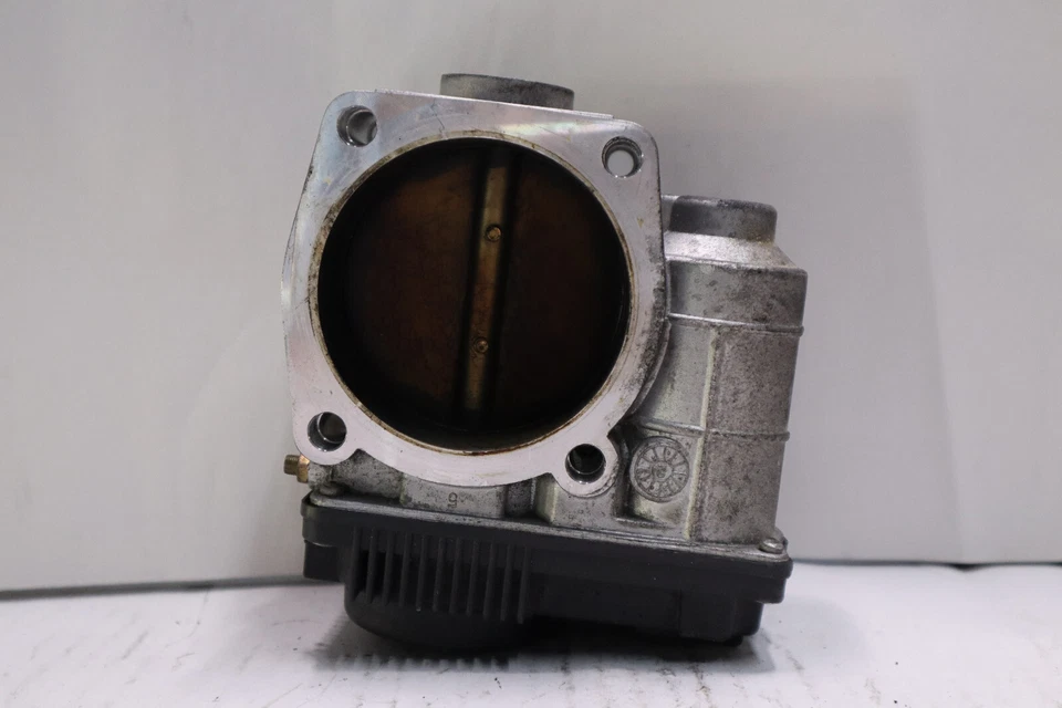 02 03 04 05 06 Conjunto de carrocería del acelerador Infiniti I35 3,5 L 132 k OEM SERA576-01 Foto 2 de 4