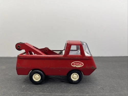 Tiny Tonka Tow Truck Rare All Red  1960s