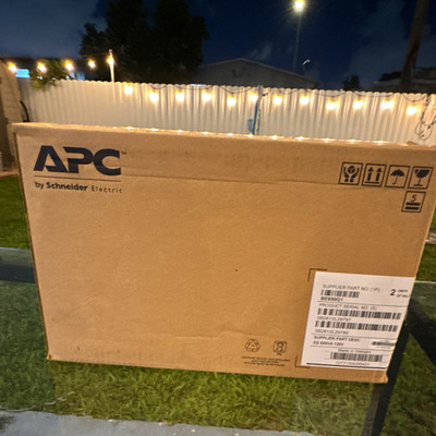 APC Back-UPS ES 6 BE650G1 Desktop UPS 650VA 390W 8-Outlet 120V Surge