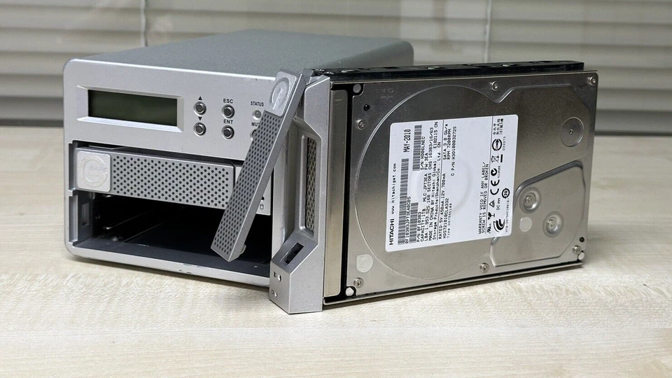 G-Technology G-Safe GEN3 1-TB 2X1 TB 2-Bay Data Storage With HDD + PSU - Image 3 of 4