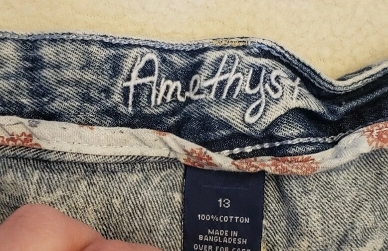 Pantalones cortos de jean para mujer Amatista lavado blanqueador talla 13 Foto 4 de 4