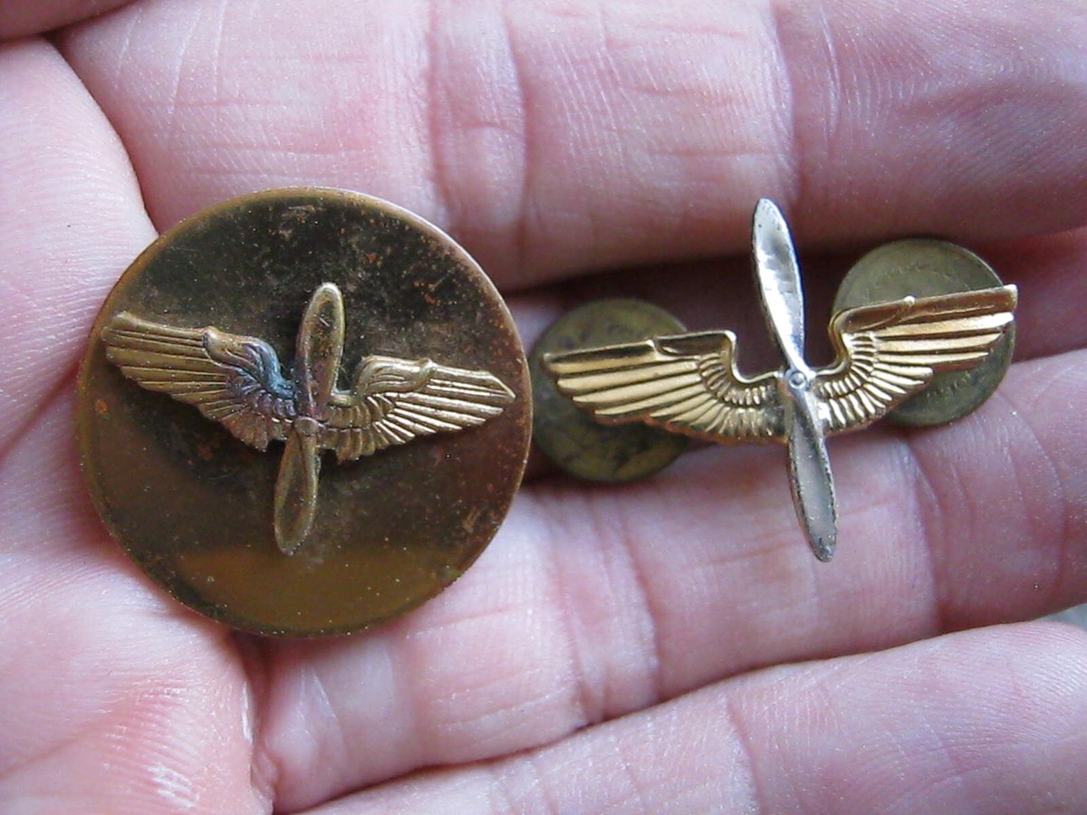 航空機・ヘリコプター ANTIQUES VINTAGE OLD BROOCH AIRCRAFT WW2 航空機・ヘリコプター ANTIQUES VINTAGE OLD BROOCH AIRCRAFT WW2