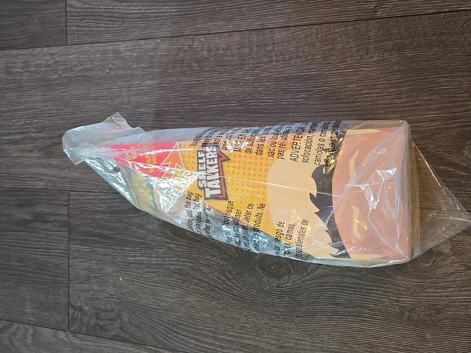 Cuerda de tracción Jakks Pacific Shelf Talkers 12" Cobra Kai Johnny Lawrence 2023 (NUEVA EN CAJA) Foto 3 de 4