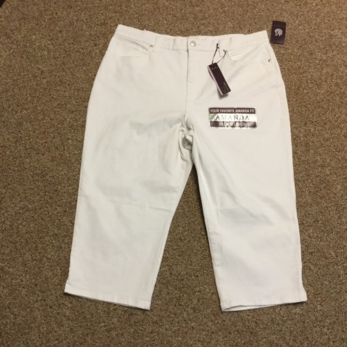 Women's Gloria Vanderbilt White Capris 