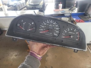 1994-1997 Nissan Pickup Instrument Cluster Head Speedometer Tachometer OEM Unit
