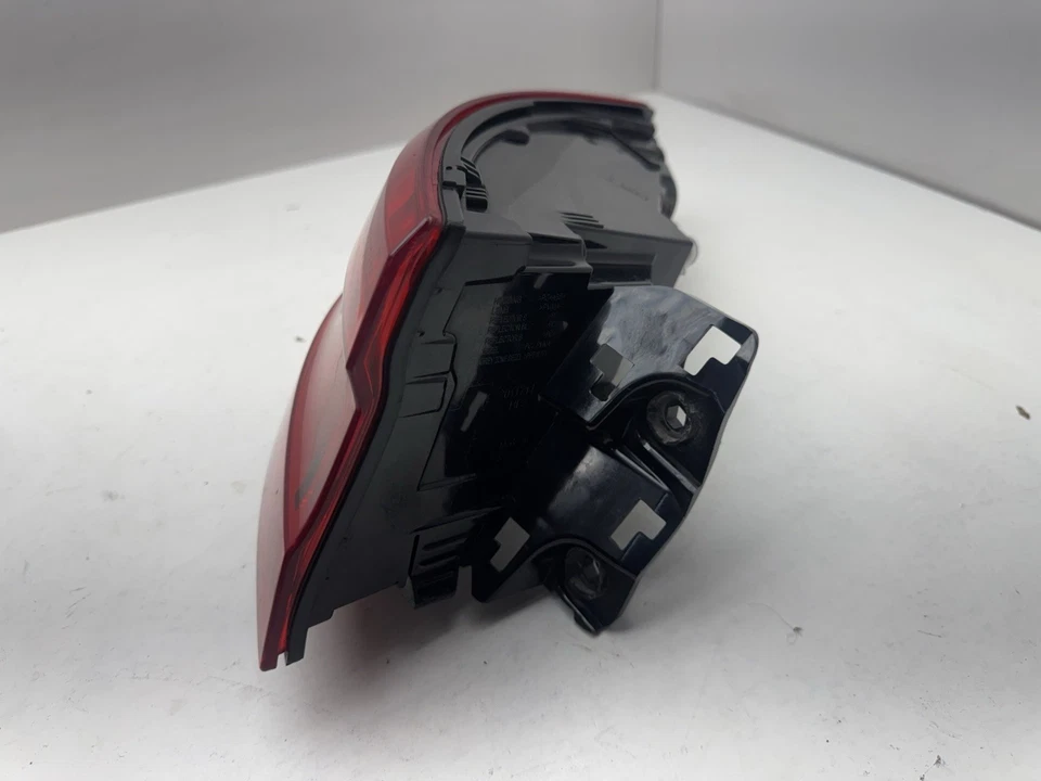 Lámpara de luz trasera exterior lado conductor Audi A4 17-29 8W5945091F OEM Foto 4 de 4