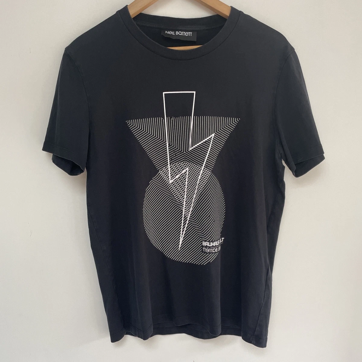 Neil Barrett Tシャツ 25+ Neil Barrett Men's T-Shirts for sale | Updated Oct 2026