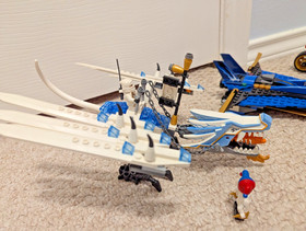 LEGO Ninjago Ice Dragon Attack Jay's Storm Fighter Kai's Blade 2260 9442 9441