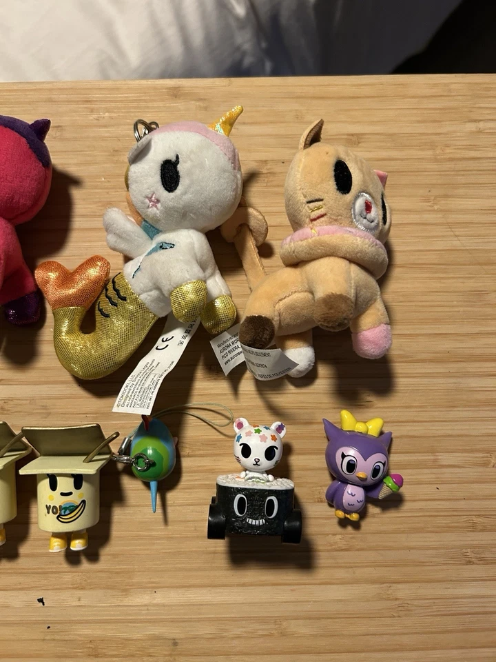 Figuras y Peluche Tokidoki Unicorno Mermicorno Moofia Sushicorno Donutella Latte Foto 3 de 4