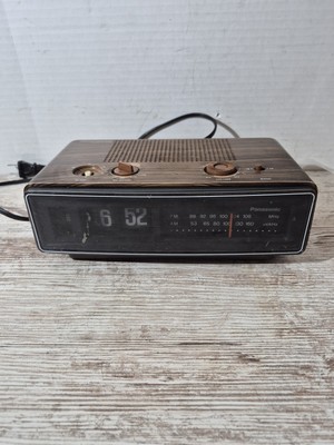 Panasonic Flip Clock Alarm Model RC-6030 AM-FM Radio Vintage Made