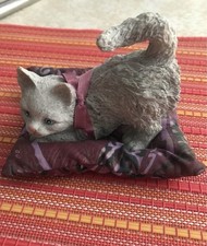 Resin Gray Cat Figurine on Purple Pillow Collectible Sculpture Animal Decor