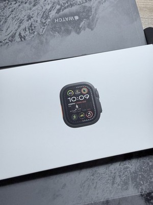 Apple Watch Ultra 2 49mm Black Titanium W/ Black Titanium Milanese Loop