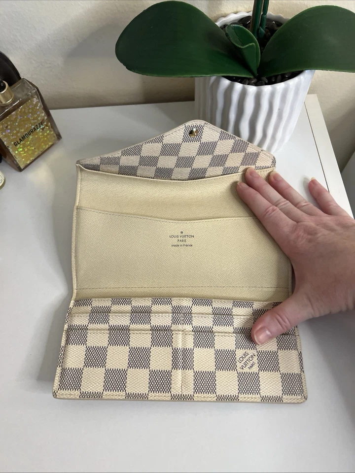 Louis Vuitton Damier Azur Canvas Trifold Wallet EUC - In The US no Import Fees! - Image 2 of 4